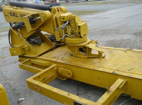 Russell Mineral Equipment Liner Handler)
